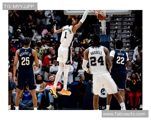 文班亚马场均20分10篮板3盖帽表现卓越新秀奖争夺已无悬念