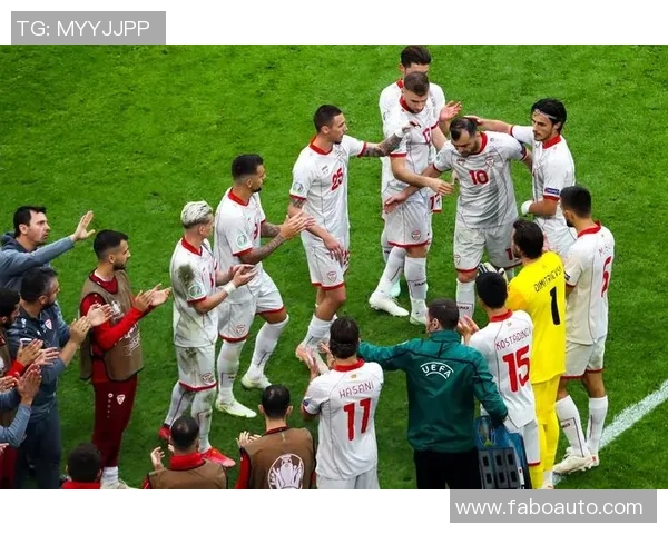 王皓与丁宁巅峰对决乒乓球赛场上的传奇之战引发热议与期待