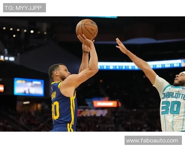 湖人勇士激战正酣直播比分实时更新精彩瞬间尽在掌握