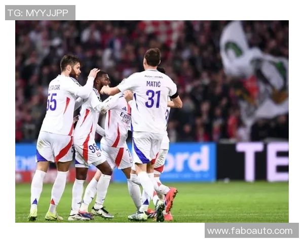 里尔与摩纳哥激战正酣比赛结果揭晓引发球迷热议