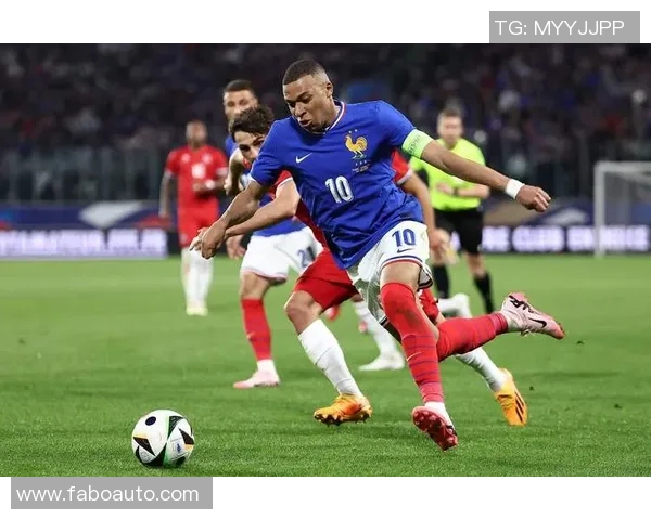 姆巴佩引领法国队重返巅峰之路未来足球巨星的崛起与挑战