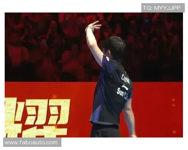 埃蒙与格罗宁激战正酣谁能在这场较量中笑到最后