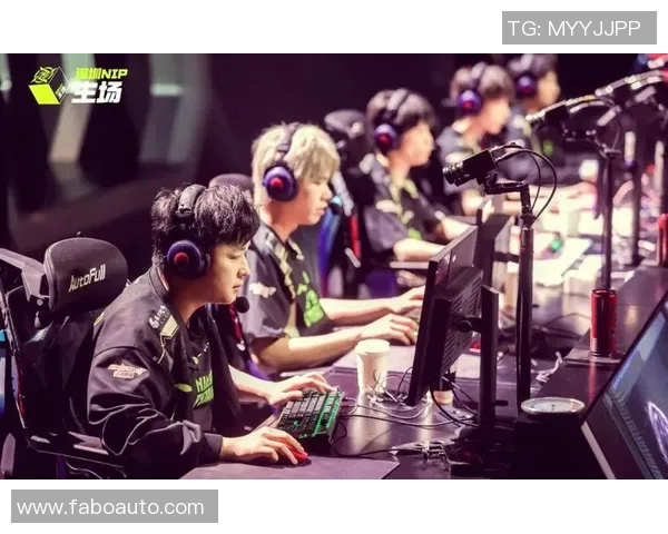 独家深度解析FPX战队心理素质对比及其对比赛表现的影响