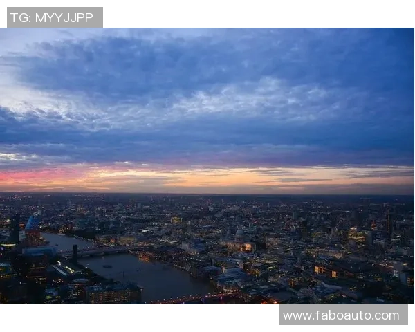 温哥华与堪萨斯城的文化碰撞与城市魅力全景对比分析
