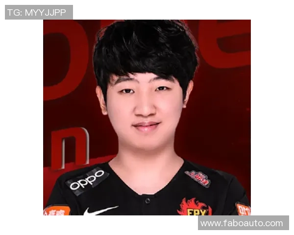 V5战队在精英赛中以72分稳居积分榜首位，其他战队紧随其后